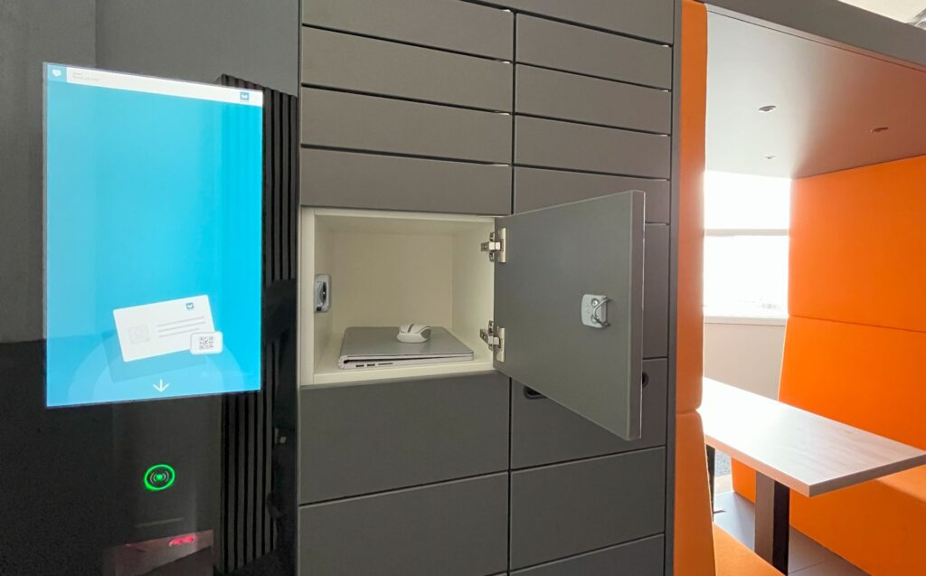 NetLocker IT Automat, NetLocker IT Vending Machine, NetLocker Distributore Automatico IT, NetLocker Distributeur Automatique Matériel IT