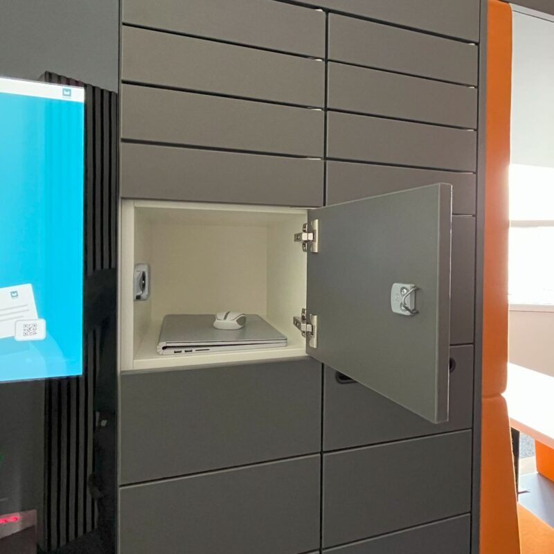 NetLocker IT Automat, NetLocker IT Vending Machine, NetLocker Distributore Automatico IT, NetLocker Distributeur Automatique Matériel IT
